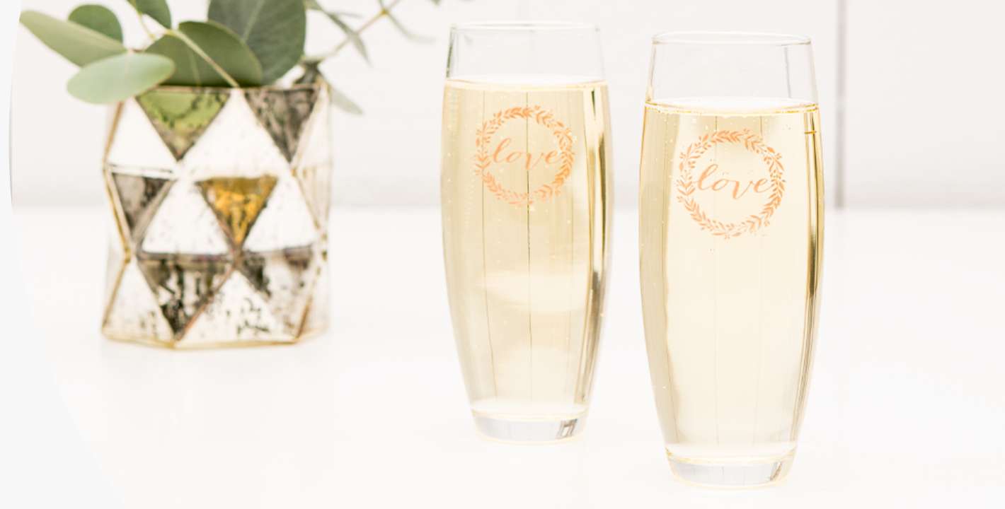 Personalized 9 oz. Stemless Champagne Flute Favor